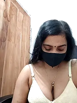 Snapshot of Ritusri_Dotta chatting on December 28, 3:26 pm Ritusri Dotta online show from December 28, 3:26 pm