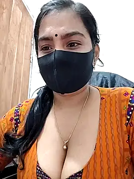 Snapshot of Ritusri_Dotta chatting on January 11, 6:01 pm Ritusri Dotta online show from January 11, 6:01 pm