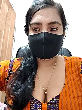 Snapshot of Ritusri_Dotta chatting on January 17, 4:04 pm Ritusri Dotta online show from January 17, 4:04 pm