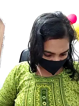 Snapshot of Ritusri_Dotta chatting on February 2, 4:22 pm Ritusri Dotta online show from February 2, 4:22 pm