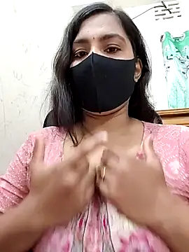Snapshot of Ritusri_Dotta chatting on April 27, 6:28 pm Ritusri Dotta online show from April 27, 6:28 pm