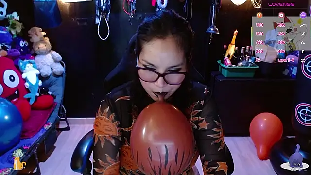 kureiji hentaii online show from March 6, 12:07 am