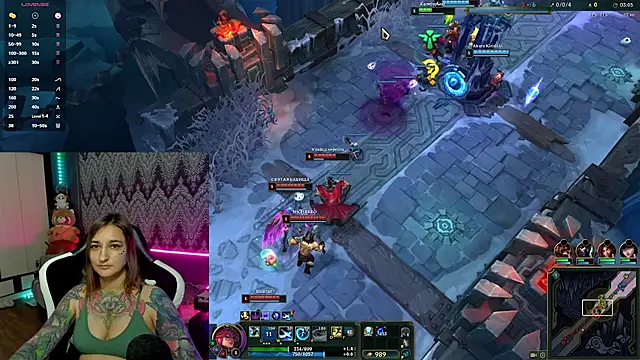 Snapshot of AlexRacc00n chatting on December 16, 8:14 pm AlexRacc00n online show from December 16, 8:14 pm