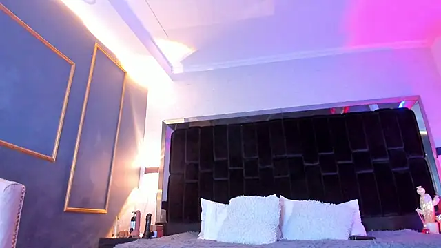 NikkySmiith online show from January 28, 1:29 am