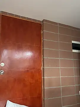 Alison Diaz17 online show from March 15, 12:15 am