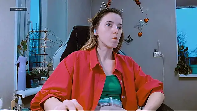 RosaJil online show from March 3, 4:02 pm