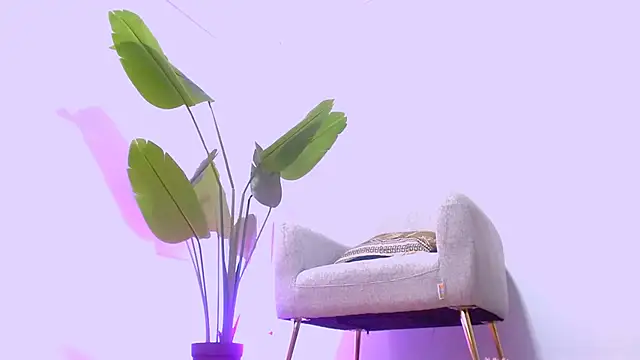 Sara ow online show from February 25, 7:45 pm