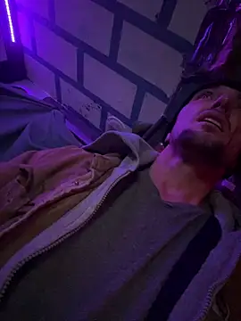 Followthepiper online show from December 16, 8:03 pm