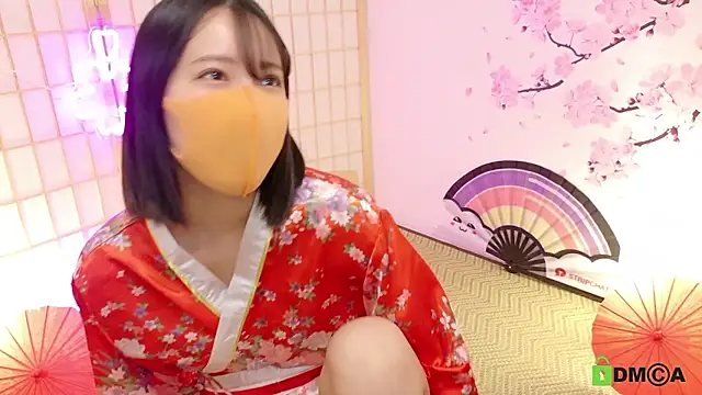 Snapshot of maika08 chatting on December 18, 2:01 pm maika08 online show from December 18, 2:01 pm