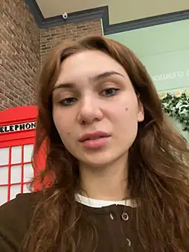 QuitieLia online show from April 3, 1:42 pm