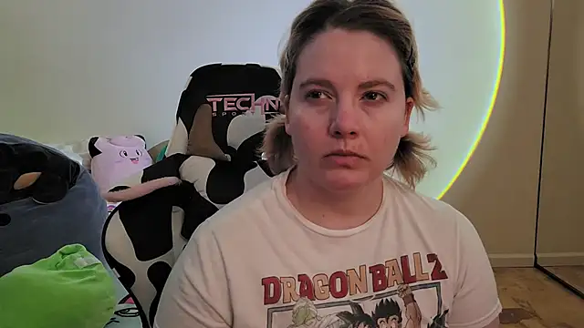 Snapshot of InternetFairy_XO chatting on December 14, 7:57 pm InternetFairy XO online show from December 14, 7:57 pm