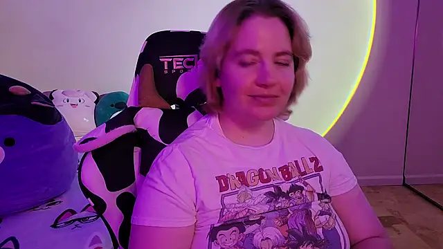 Snapshot of InternetFairy_XO chatting on January 26, 7:20 pm InternetFairy XO online show from January 26, 7:20 pm