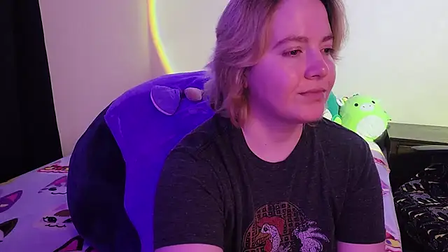 Snapshot of InternetFairy_XO chatting on January 29, 7:36 am InternetFairy XO online show from January 29, 7:36 am