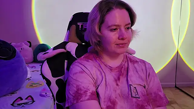 Snapshot of InternetFairy_XO chatting on February 19, 4:23 am InternetFairy XO online show from February 19, 4:23 am