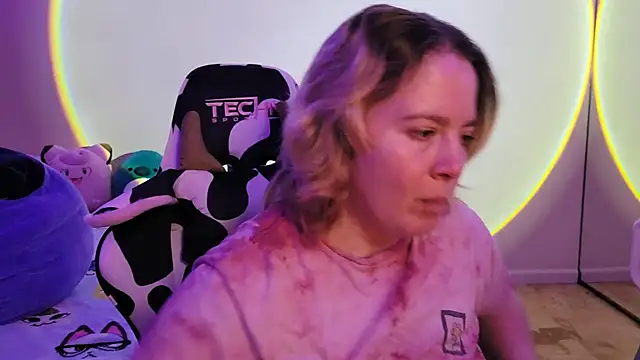 Snapshot of InternetFairy_XO chatting on February 26, 12:14 pm InternetFairy XO online show from February 26, 12:14 pm