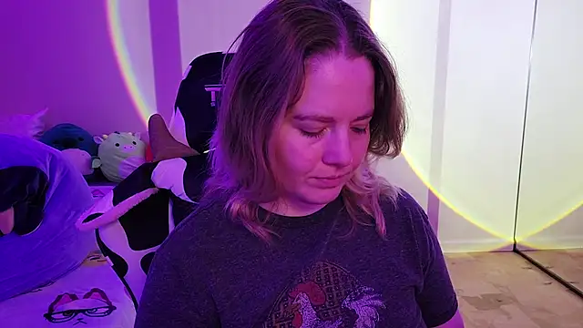 Snapshot of InternetFairy_XO chatting on October 15, 4:34 am InternetFairy XO online show from October 15, 4:34 am