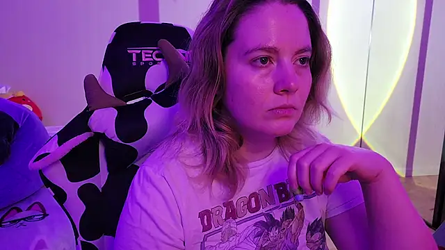 Snapshot of InternetFairy_XO chatting on October 21, 4:13 am InternetFairy XO online show from October 21, 4:13 am