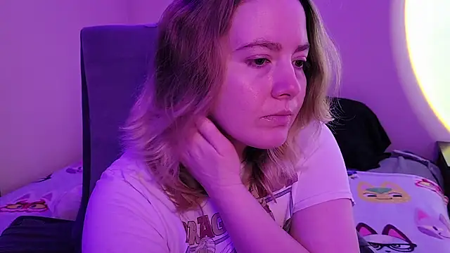 Snapshot of InternetFairy_XO chatting on November 25, 2:22 am InternetFairy XO online show from November 25, 2:22 am