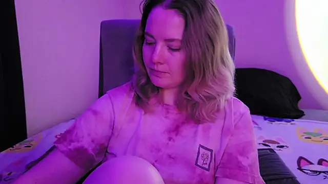 Snapshot of InternetFairy_XO chatting on November 27, 3:30 am InternetFairy XO online show from November 27, 3:30 am