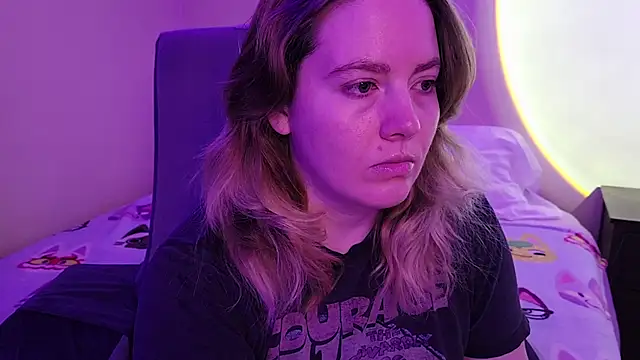 Snapshot of InternetFairy_XO chatting on December 3, 7:16 am InternetFairy XO online show from December 3, 7:16 am