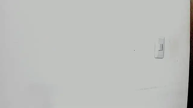 Snapshot of LyonGallego_ chatting on March 1, 9:40 am LyonGallego online show from March 1, 9:40 am