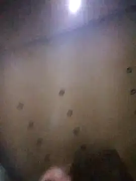 Snapshot of LSD669 chatting on November 20, 5:51 am LSD669 online show from November 20, 5:51 am