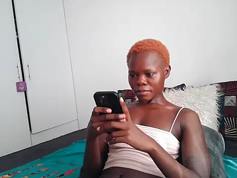petiteebony 81 online show from May 19, 6:42 am