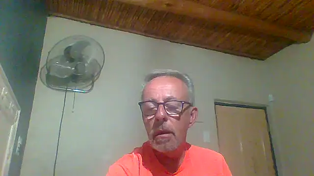 tuggy59 online show from October 12, 5:39 am