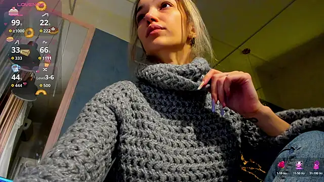 Snapshot of Sassy_Teen chatting on January 13, 4:40 am Sassy Teen online show from January 13, 4:40 am