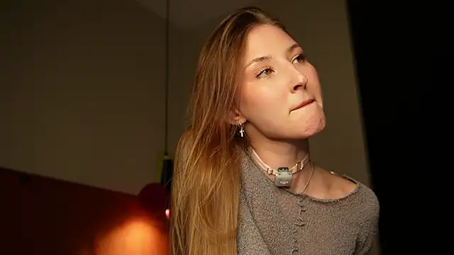annief0x online show from July 22, 4:59 am