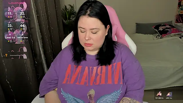 Akemi BBW online show from December 2, 3:56 am