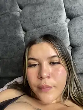 zoe adhara online show from March 14, 3:04 am