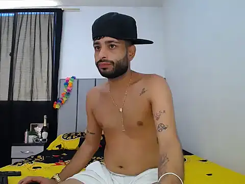 Evilboy555 online show from November 22, 3:00 pm