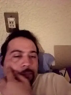 Snapshot of maxAnderson_1 chatting on February 20, 5:26 am maxAnderson 1 online show from February 20, 5:26 am