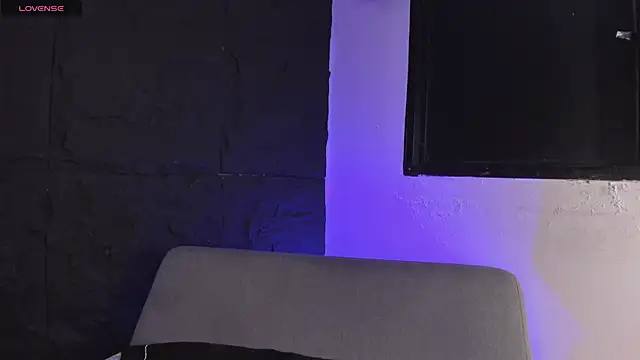 DereckCooperr online show from March 3, 1:45 am