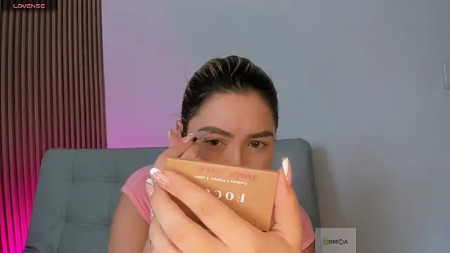 Snapshot of susan__hills chatting on February 3, 1:08 pm susan hills online show from February 3, 1:08 pm