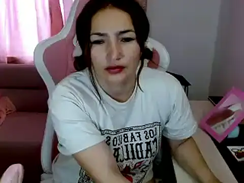 EVA GRAYS online show from February 24, 7:19 pm