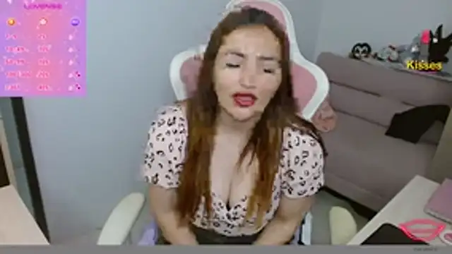 EVA GRAYS online show from February 25, 5:11 pm