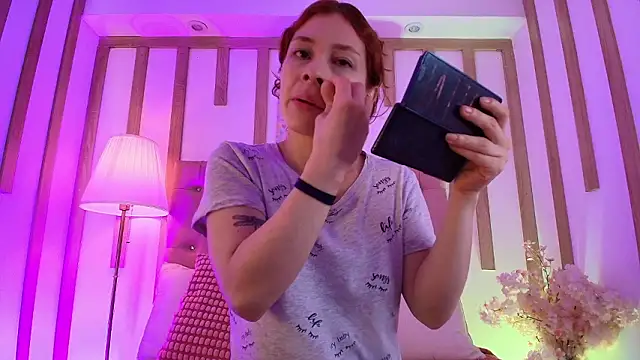 Katy Van online show from March 15, 1:28 pm