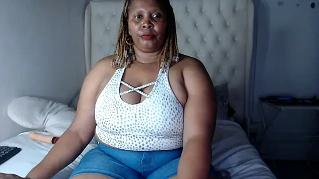 PlatnumBoobsX online show from January 16, 6:45 pm