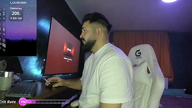 Snapshot of Eduu2322 chatting on December 4, 7:55 pm Eduu2322 online show from December 4, 7:55 pm