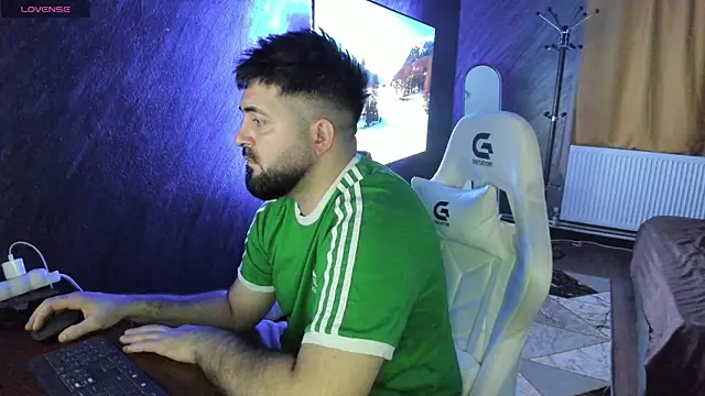 Eduu2322 online show from April 8, 7:03 pm