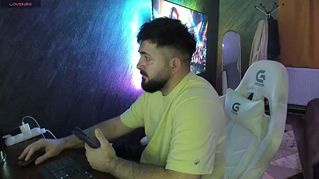 Eduu2322 online show from April 10, 9:52 pm