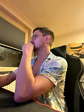 Shaiiboy online show from October 25, 3:36 am