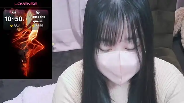 Snapshot of yuinyan3150 chatting on January 29, 2:53 pm yuinyan3150 online show from January 29, 2:53 pm