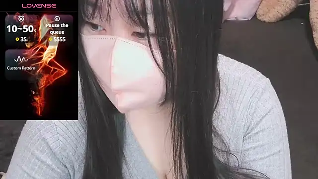 Snapshot of yuinyan3150 chatting on February 7, 3:01 am yuinyan3150 online show from February 7, 3:01 am