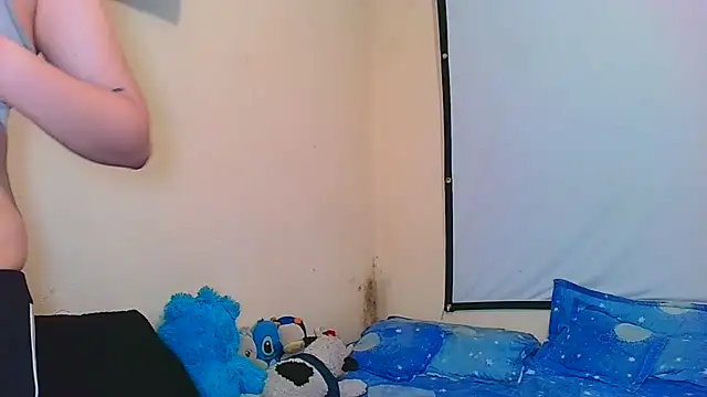 vanellope12 online show from June 5, 5:58 am