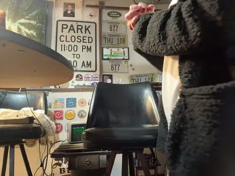 LilBit1975 online show from October 21, 6:58 am