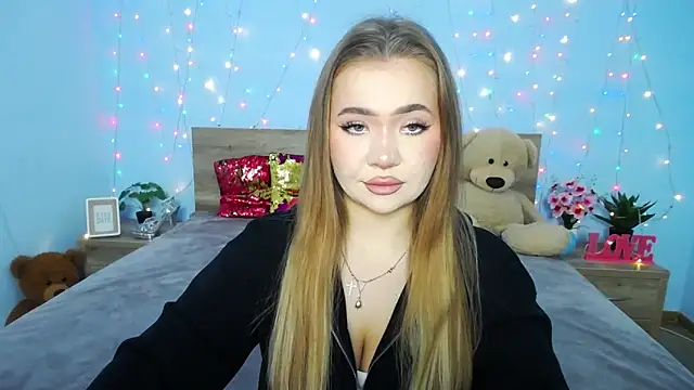 StacyYellig online show from January 14, 8:04 pm