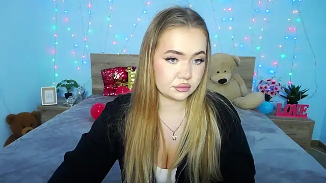 StacyYellig online show from January 15, 6:12 am